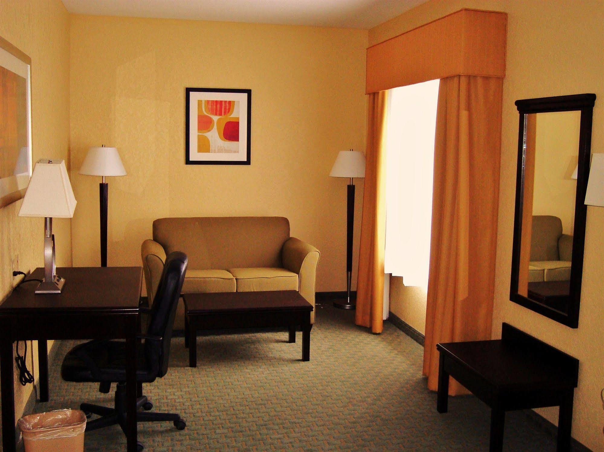 Ambassador Inn & Suites Tuscaloosa Ngoại thất bức ảnh