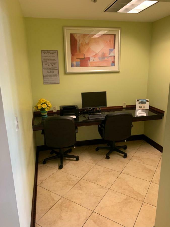 Ambassador Inn & Suites Tuscaloosa Ngoại thất bức ảnh
